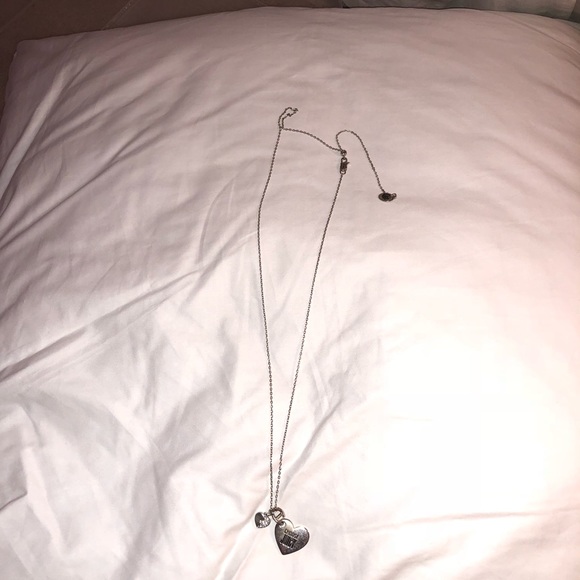 Juicy Couture adjustable long heart necklace - Picture 2 of 4